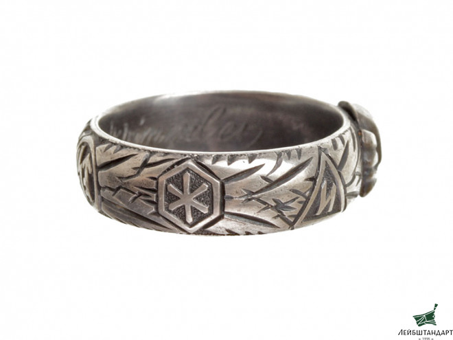 Кольцо «Мертвая голова»